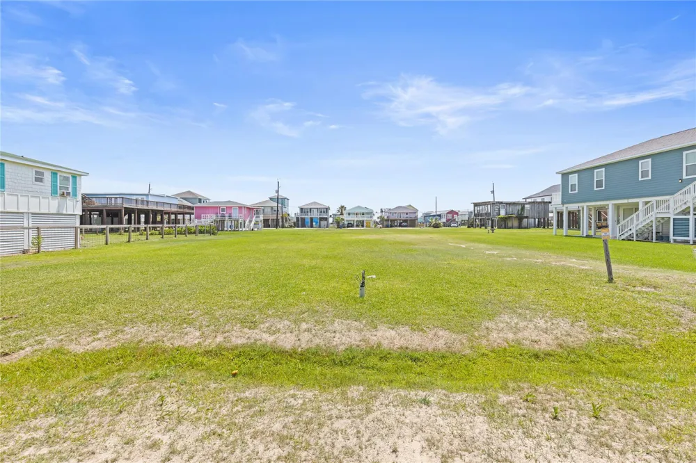 231 Coral Court Surfside Beach, TX 77541