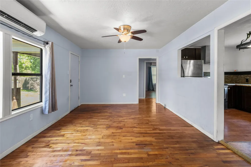 2813 Avenue H San Leon, TX 77539