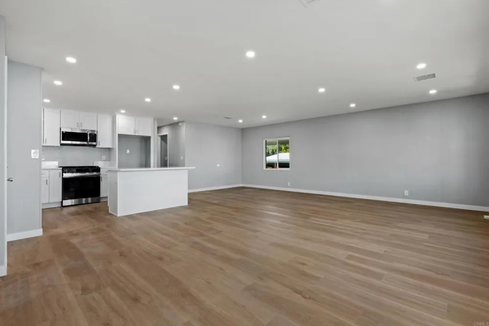 718 Sycamore Avenue #181 Vista, CA 92083