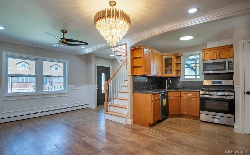 459 Roquette Avenue Floral Park, NY 11001
