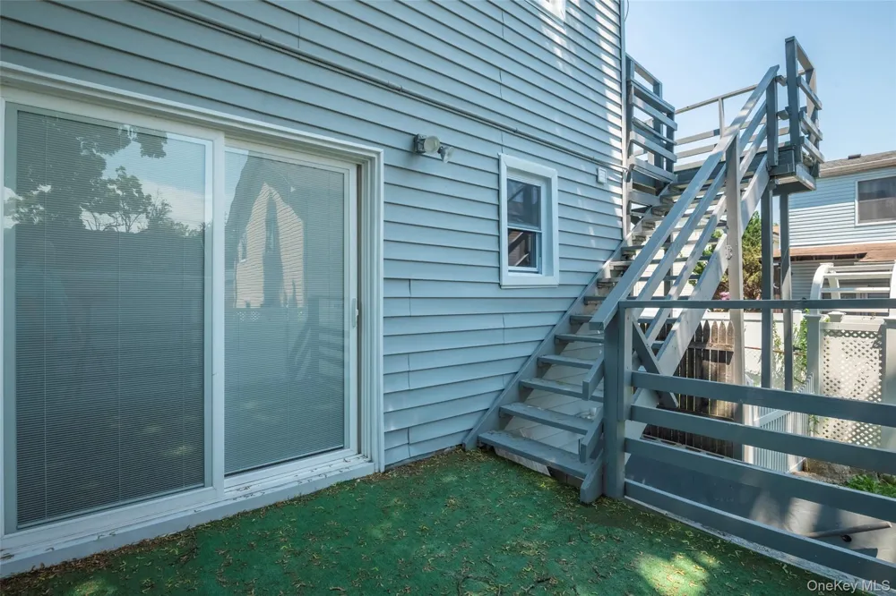 459 Roquette Avenue Floral Park, NY 11001