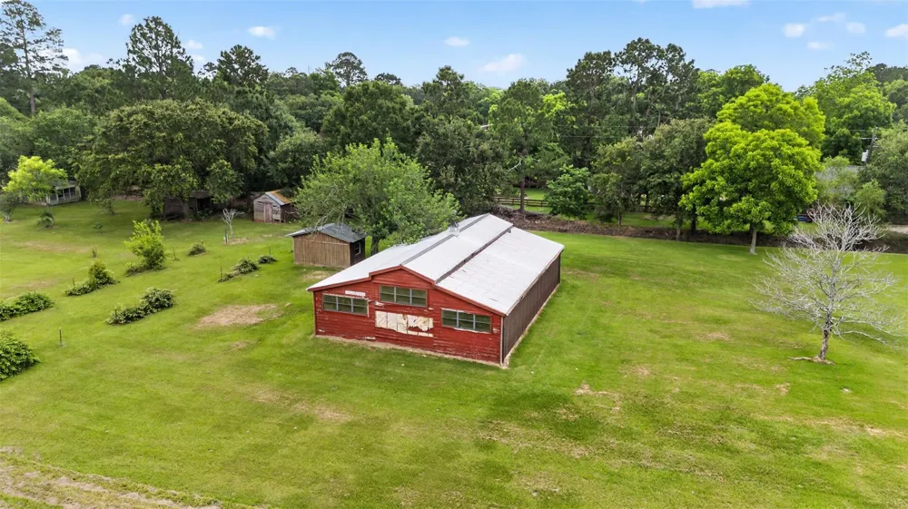 113 Dugat Rd Winnie, TX 77665