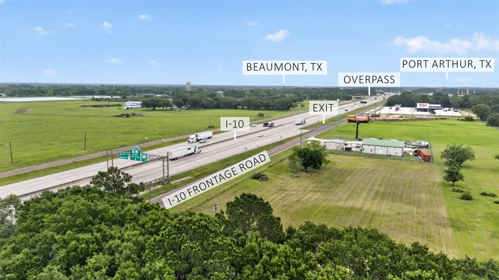 113 Dugat Rd Winnie, TX 77665