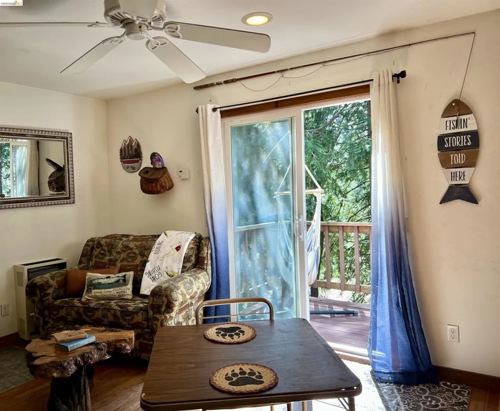 24086 Lama Hisum Rd Mi Wuk Village, CA 95346