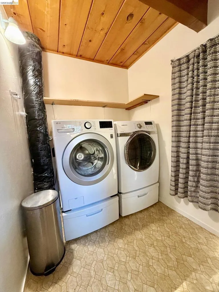 24086 Lama Hisum Rd Mi Wuk Village, CA 95346