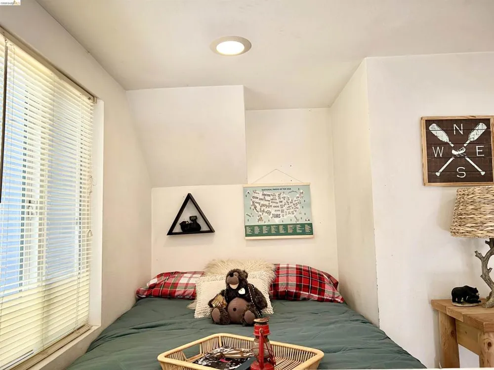 24086 Lama Hisum Rd Mi Wuk Village, CA 95346