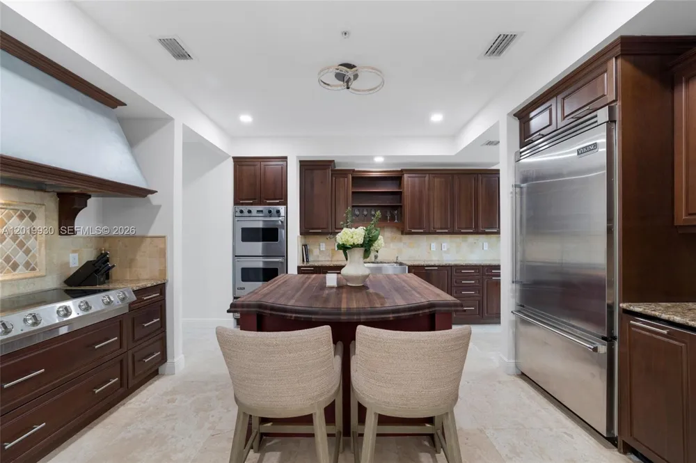6226 Paradise Point Dr Palmetto Bay, FL 33157
