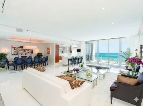 5959 Collins Ave #906