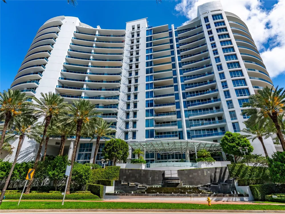 5959 Collins Ave #906 Miami Beach, FL 33140