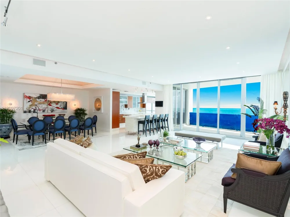 5959 Collins Ave #906 Miami Beach, FL 33140