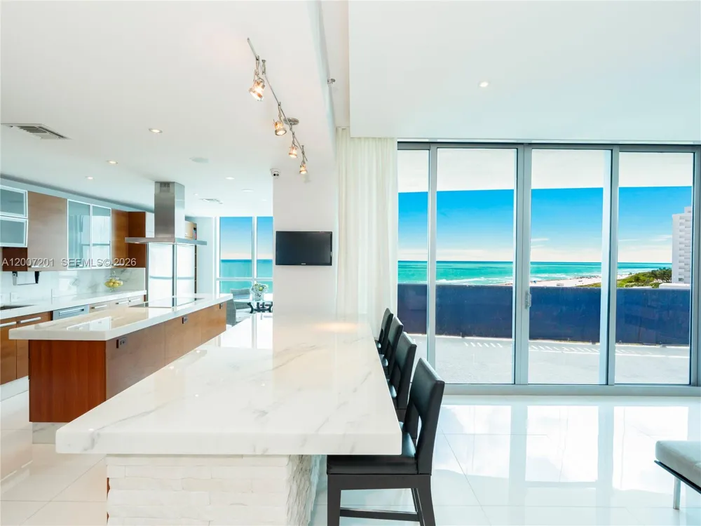 5959 Collins Ave #906 Miami Beach, FL 33140