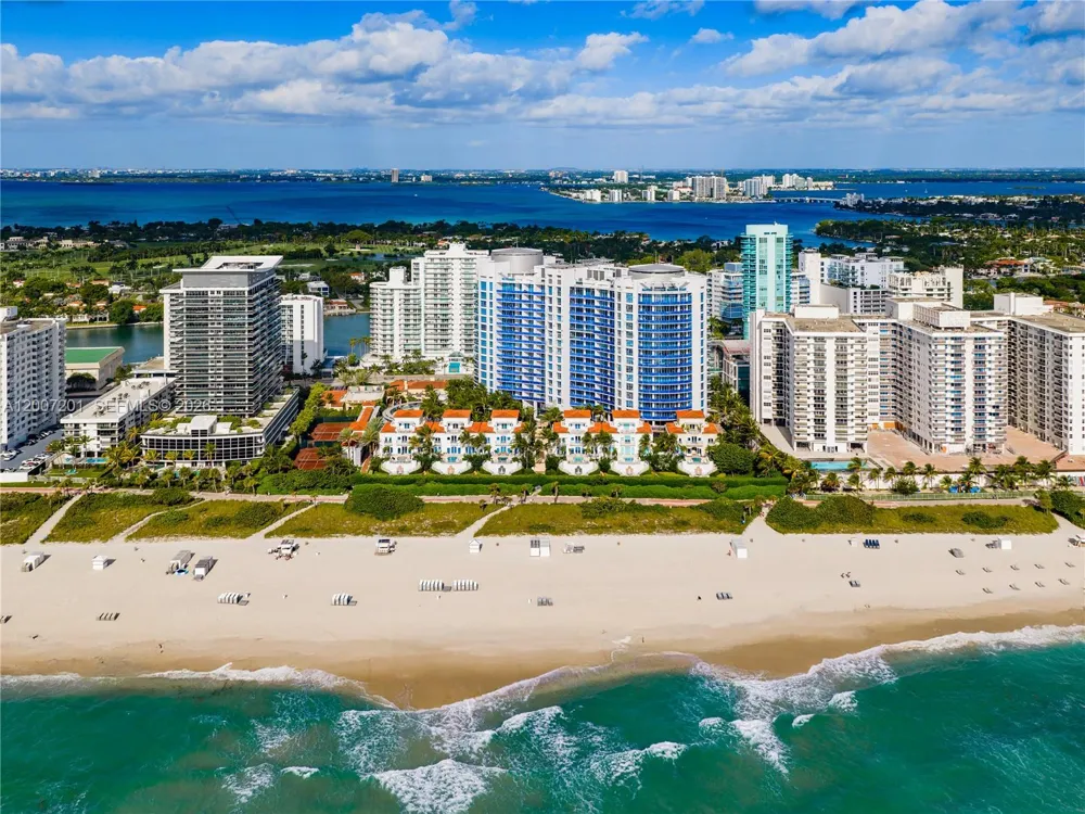 5959 Collins Ave #906 Miami Beach, FL 33140