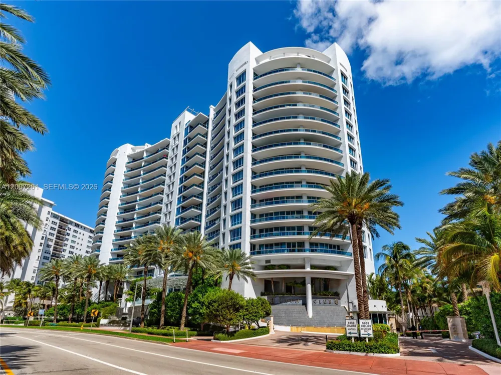 5959 Collins Ave #906 Miami Beach, FL 33140