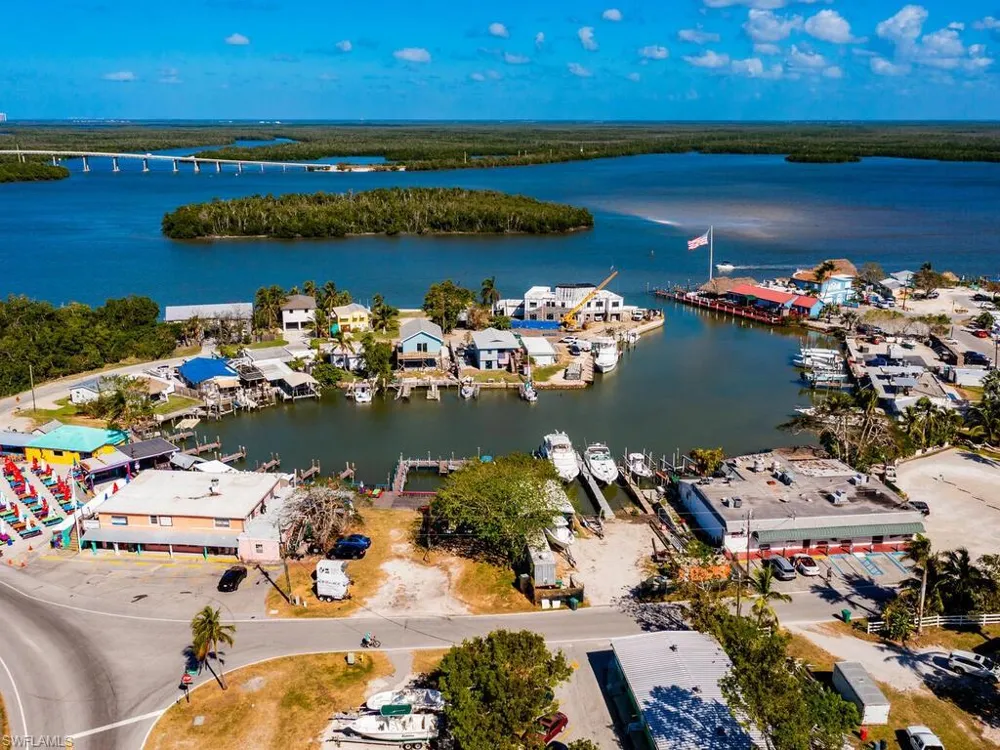366 Angler Drive #1602 Goodland, FL 34140