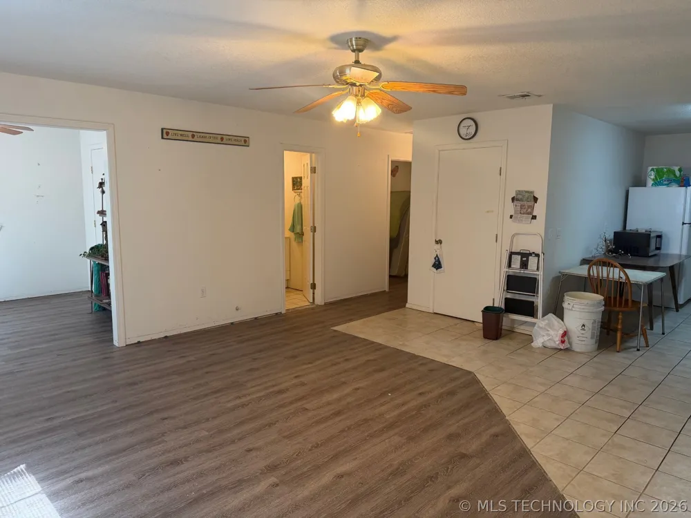 9420 E 120th Road Dustin, OK 74839