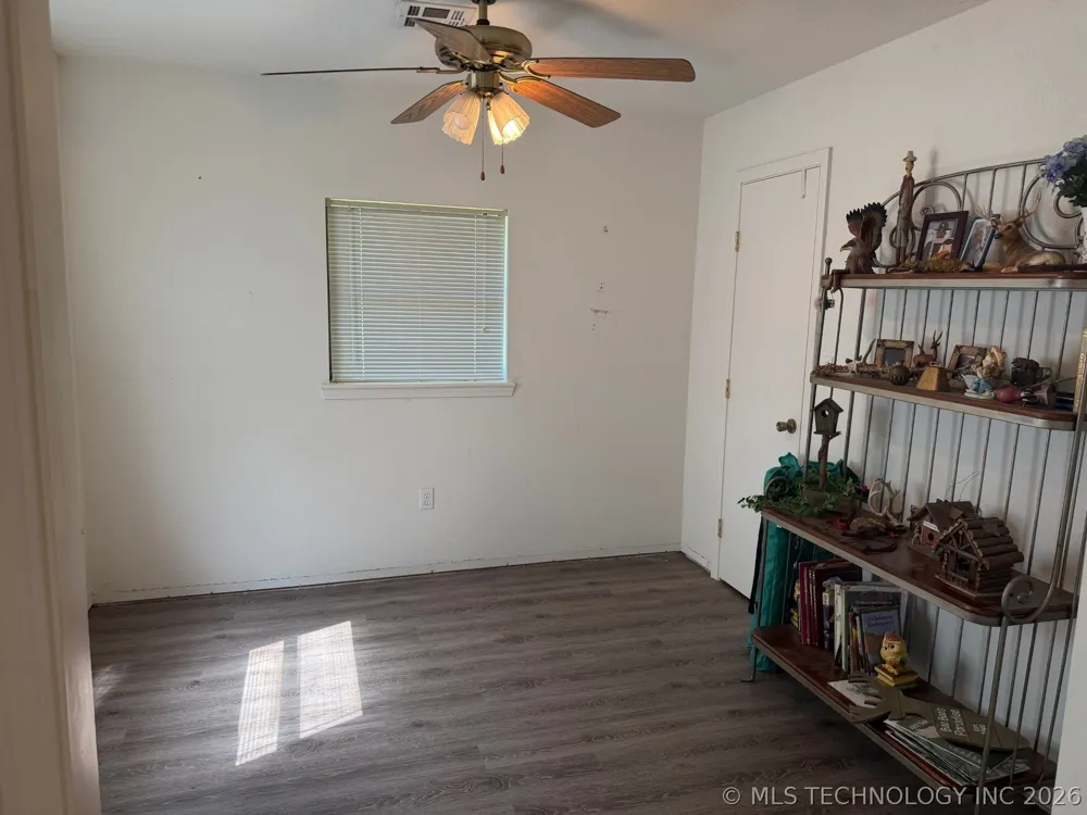 9420 E 120th Road Dustin, OK 74839