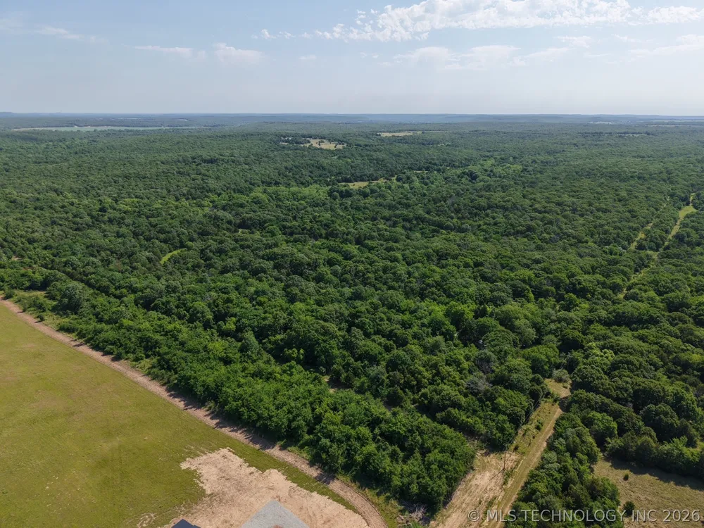 9420 E 120th Road Dustin, OK 74839