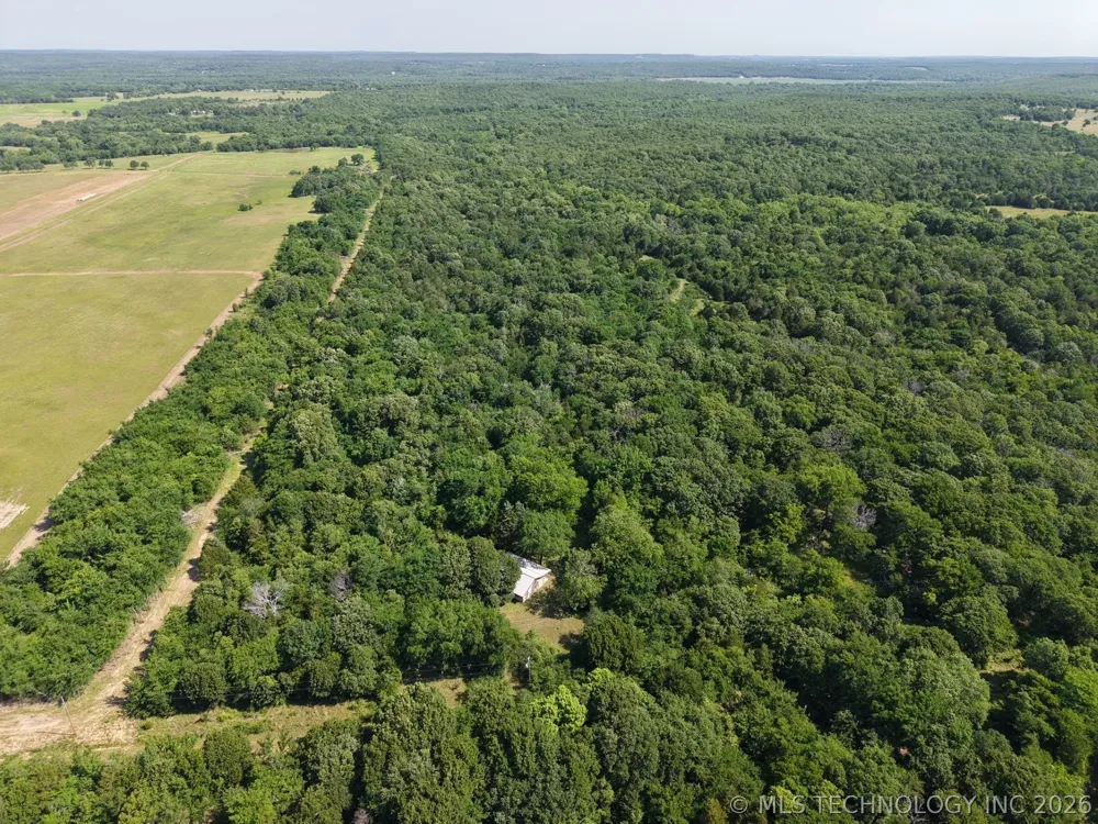9420 E 120th Road Dustin, OK 74839
