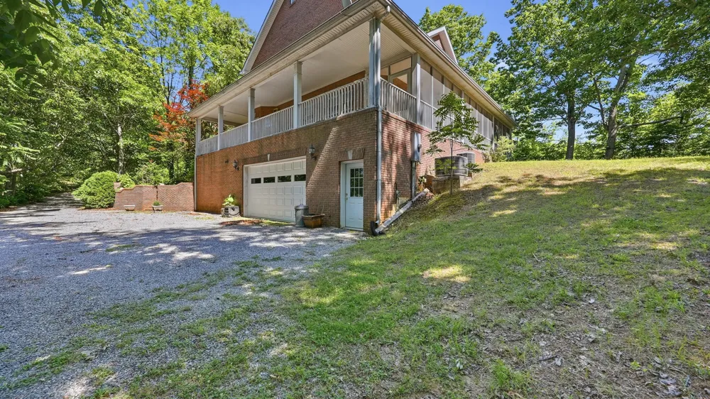 400 Ditch Gap Road Whitwell, TN 37397