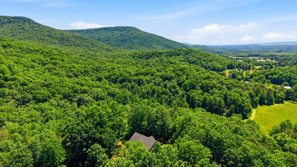 400 Ditch Gap Road Whitwell, TN 37397