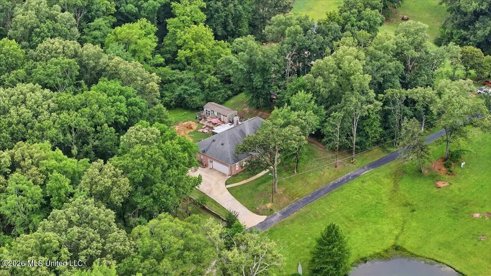 1521 Lake Mimosa Drive Raymond, MS 39154