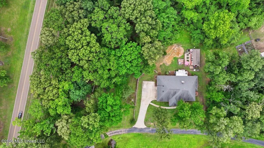 1521 Lake Mimosa Drive Raymond, MS 39154
