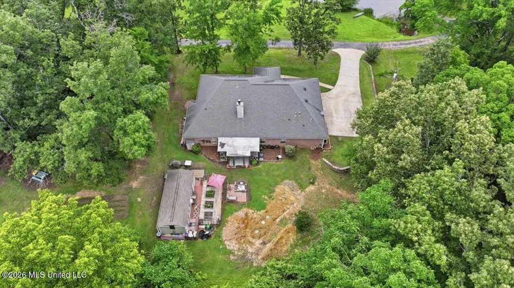 1521 Lake Mimosa Drive Raymond, MS 39154