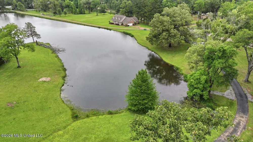 1521 Lake Mimosa Drive Raymond, MS 39154