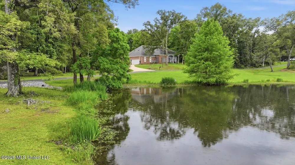 1521 Lake Mimosa Drive Raymond, MS 39154