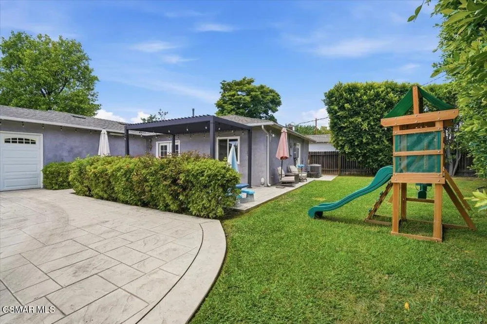 7740 Mclaren Avenue West Hills, CA 91304