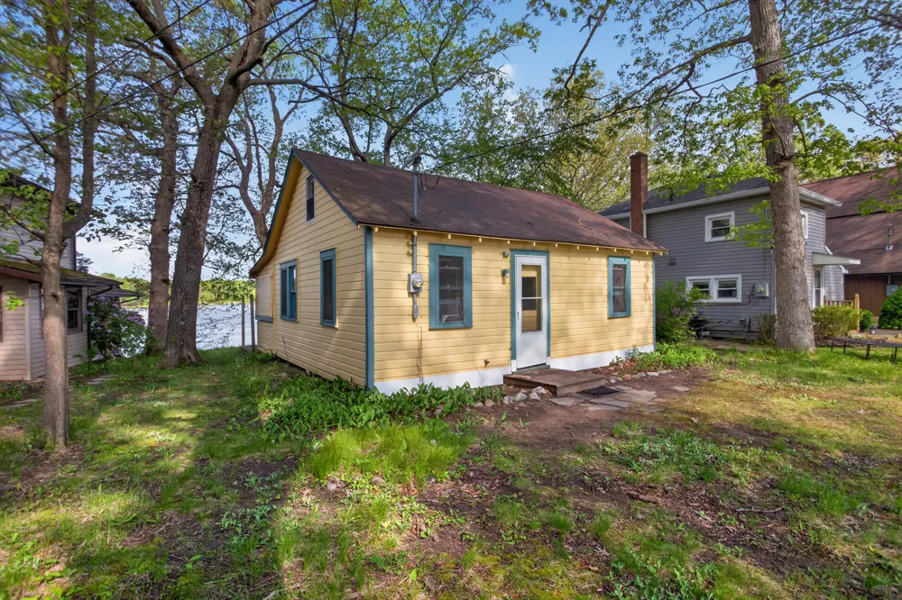 5036 Schrah Drive Munith, MI 49259
