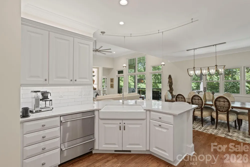 20 Fernridge Court Flat Rock, NC 28731
