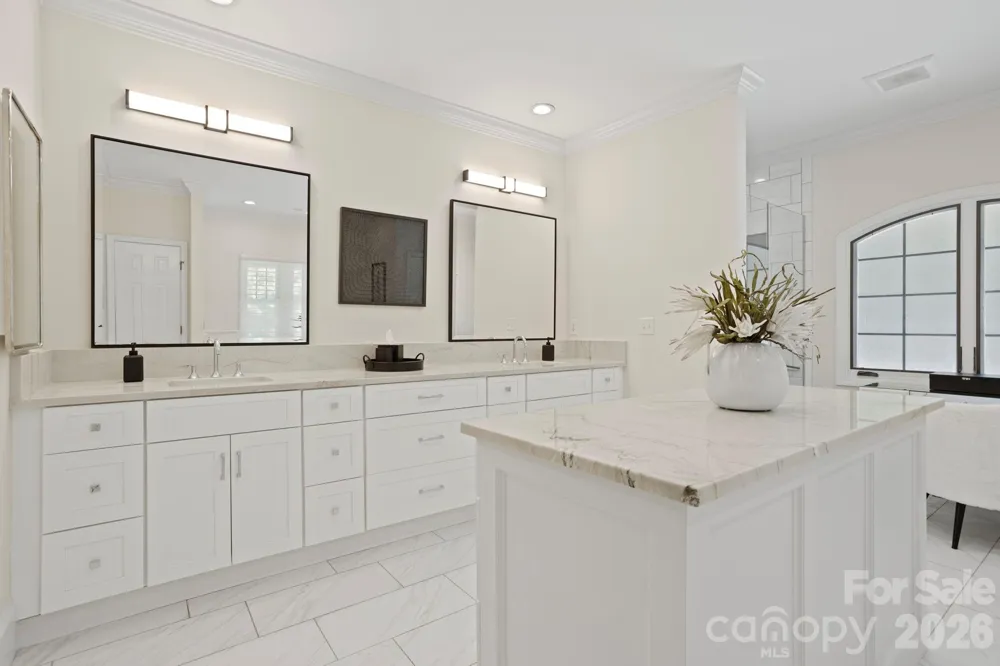 20 Fernridge Court Flat Rock, NC 28731