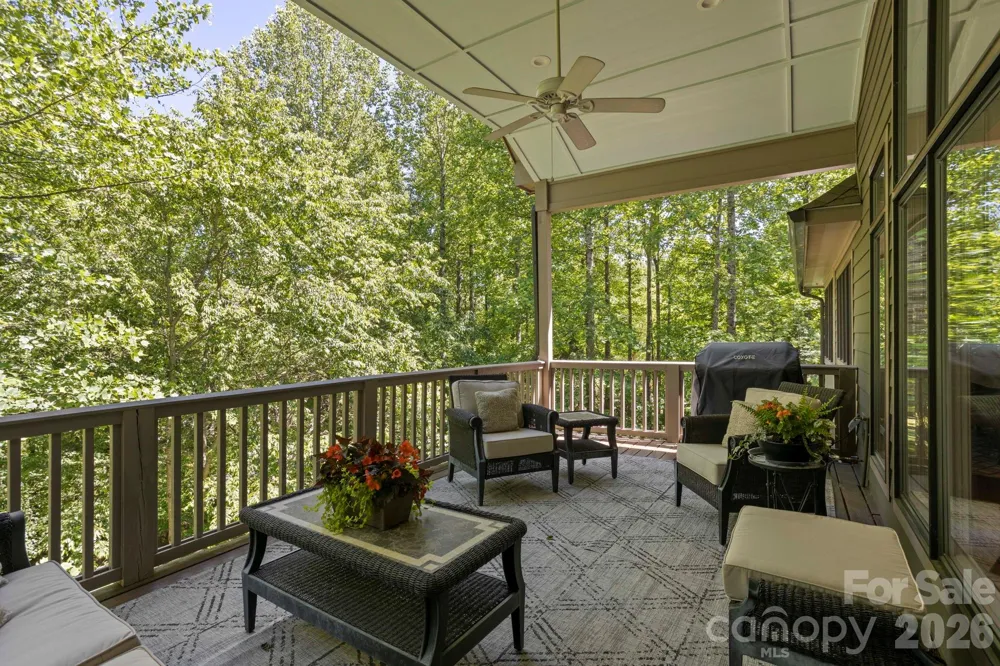 20 Fernridge Court Flat Rock, NC 28731