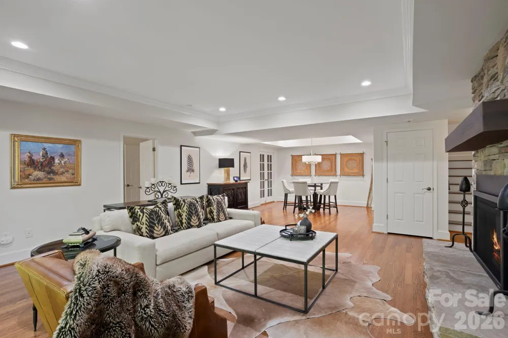 20 Fernridge Court Flat Rock, NC 28731