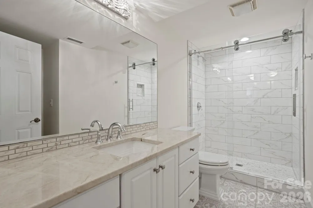 20 Fernridge Court Flat Rock, NC 28731