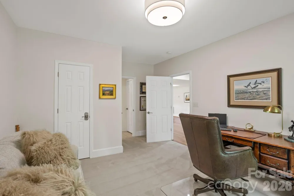 20 Fernridge Court Flat Rock, NC 28731