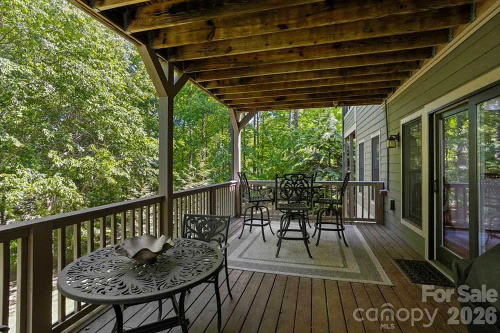 20 Fernridge Court Flat Rock, NC 28731
