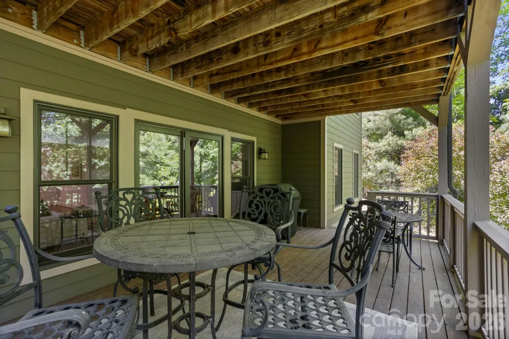 20 Fernridge Court Flat Rock, NC 28731