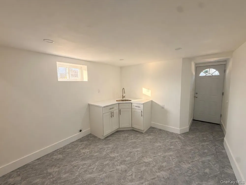 119-48 190th Street Saint Albans, NY 11412