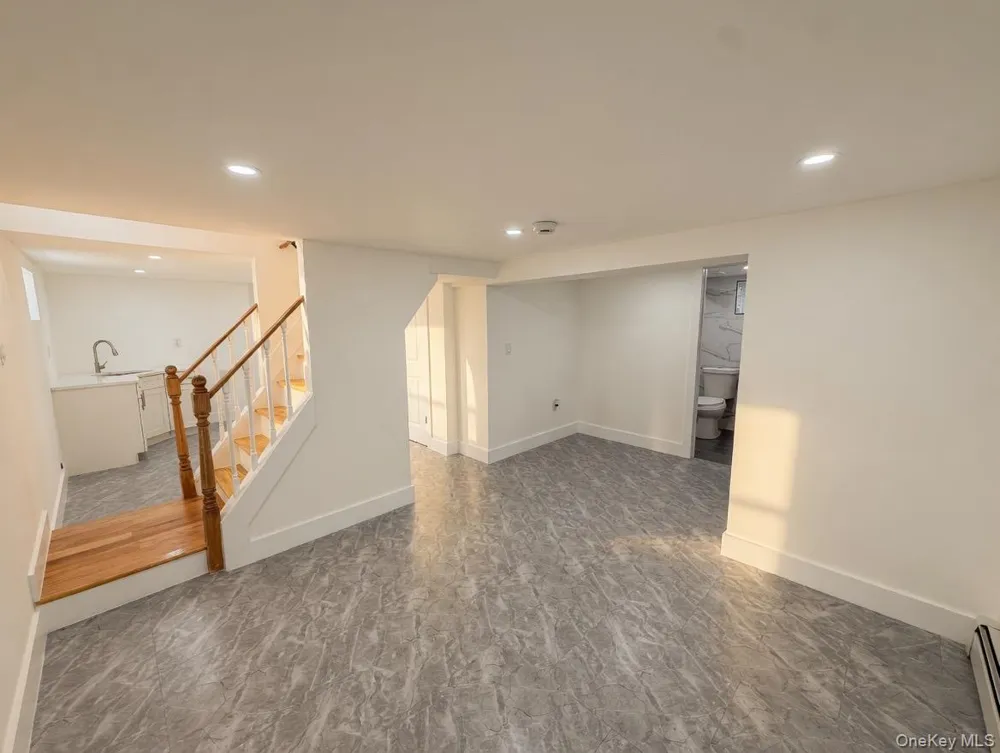 119-48 190th Street Saint Albans, NY 11412