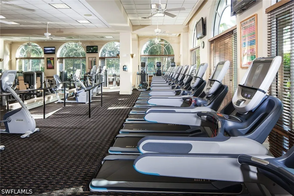 Cardinal Cove Lane Naples, FL 34114