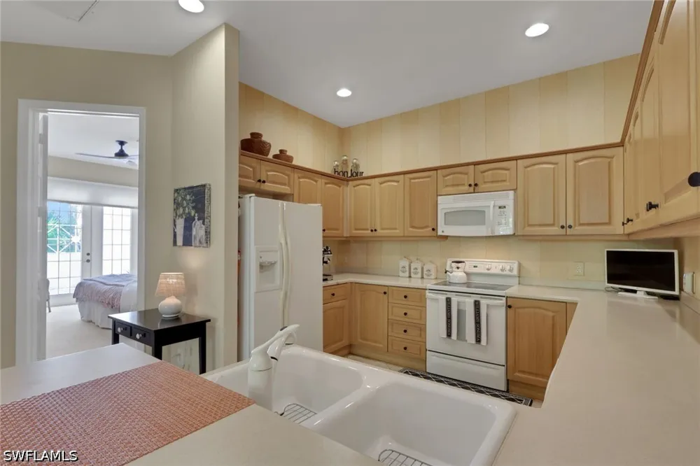 Cardinal Cove Lane Naples, FL 34114