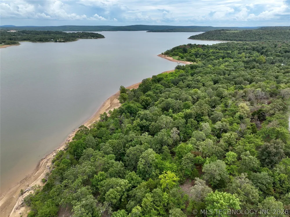 2 Estates Drive Canadian, OK 74425