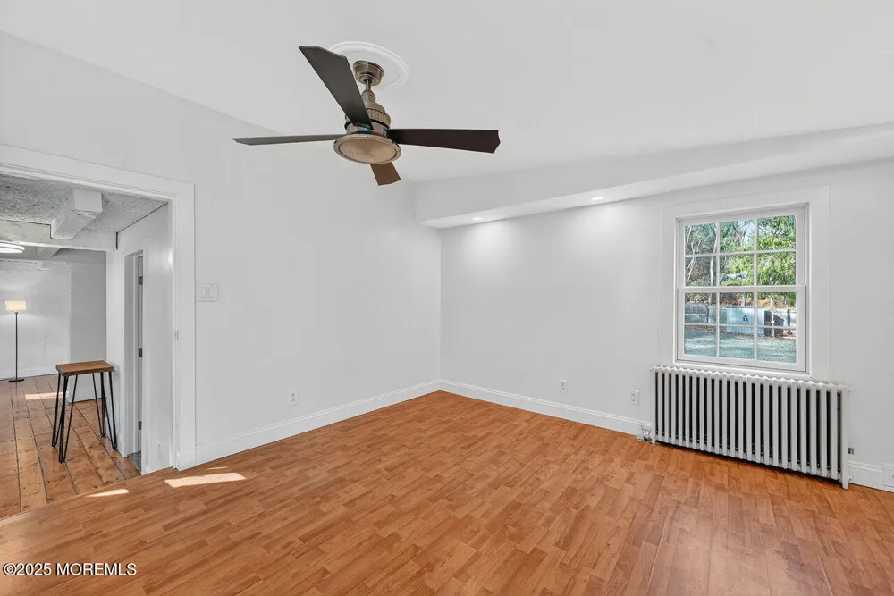 28 Old Clinton Road Raritan, NJ 08822