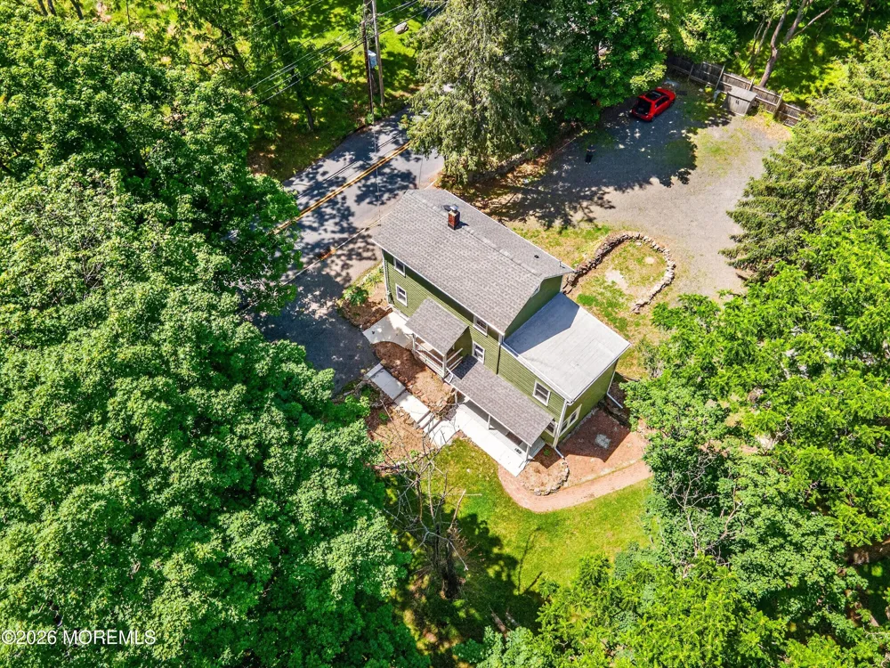 28 Old Clinton Road Raritan, NJ 08822