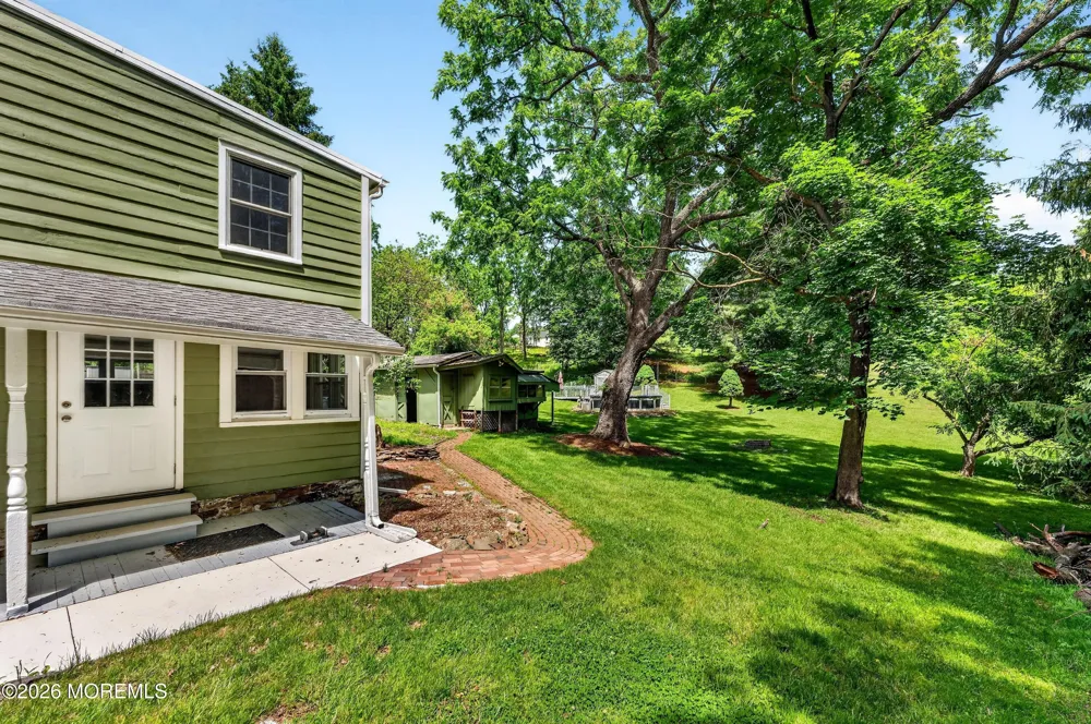 28 Old Clinton Road Raritan, NJ 08822