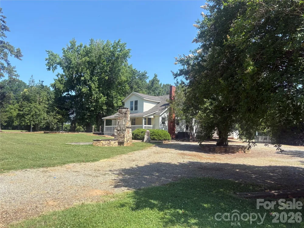 16024 davidson concord Road Davidson, NC 28036