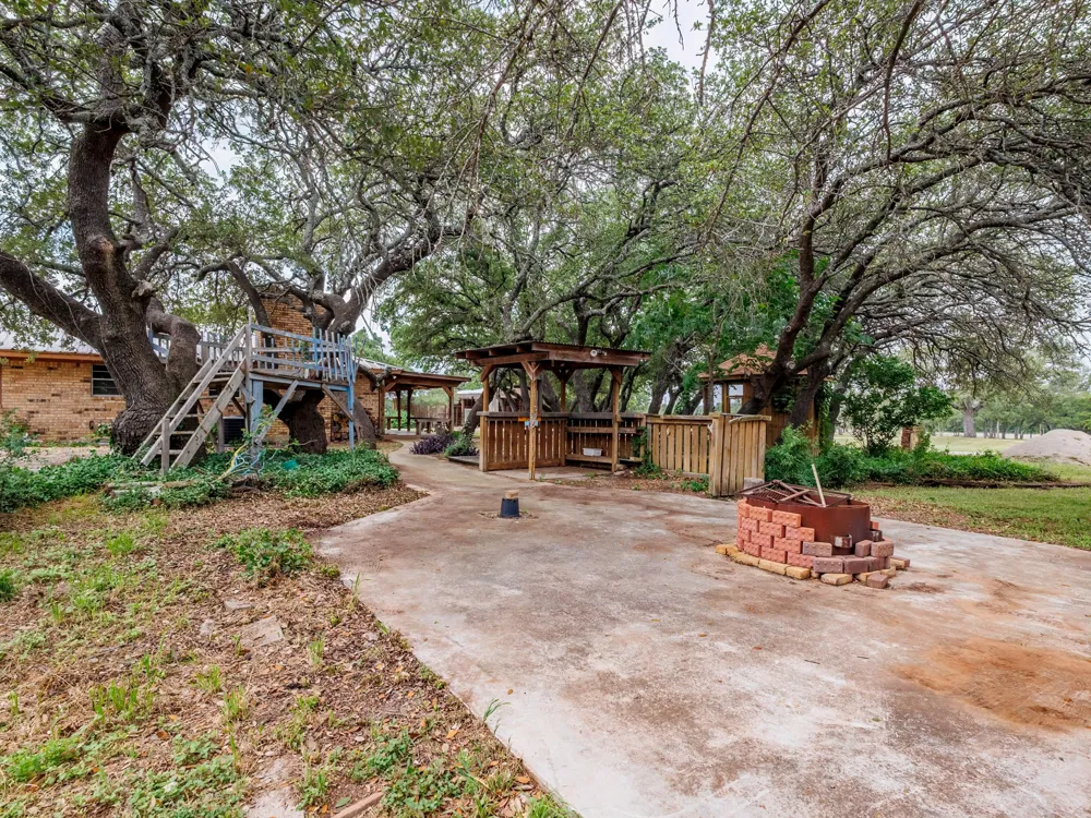 7250 Fm-2125 Brownwood, TX 76801
