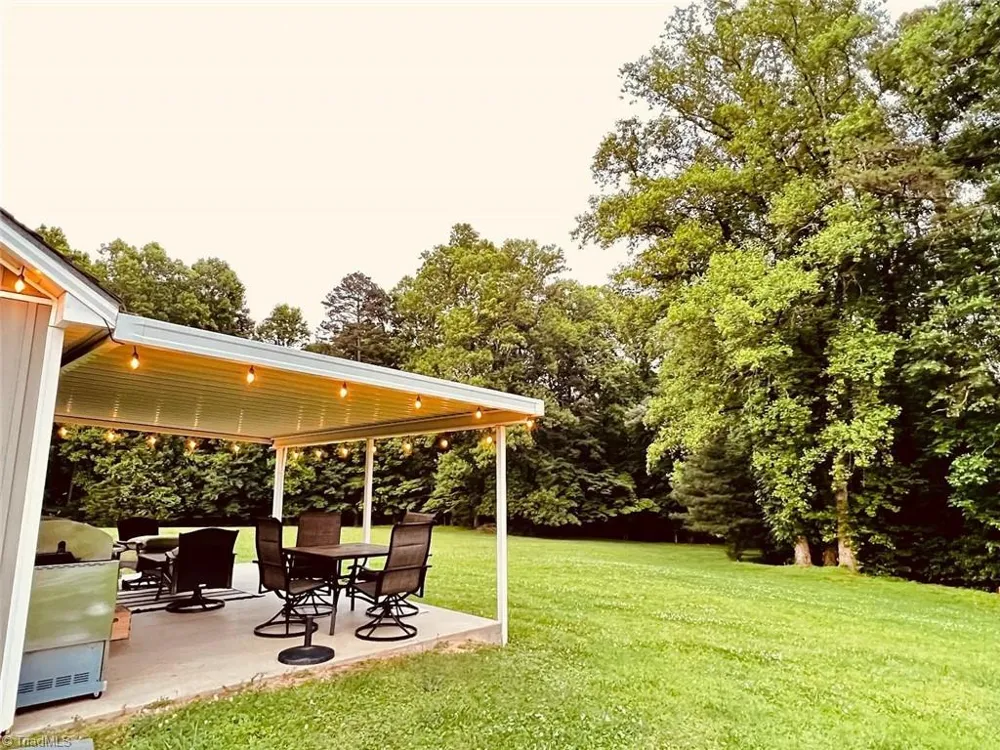 1104 Old 60 Wilkesboro, NC 28697